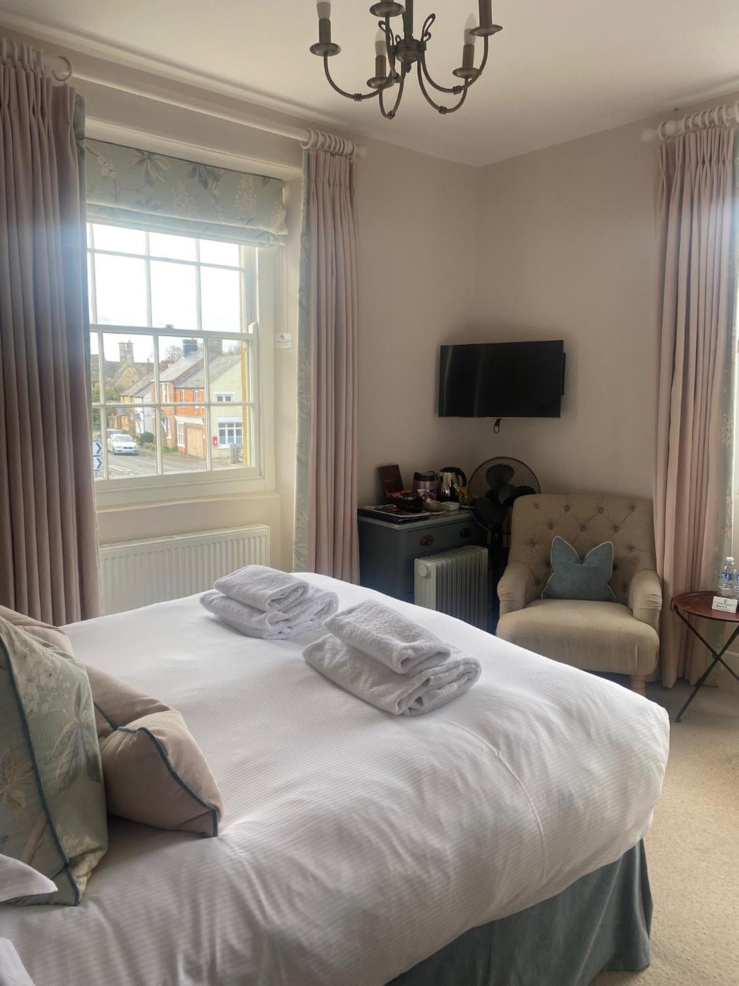The Seagrave Arms Hotel 4*
